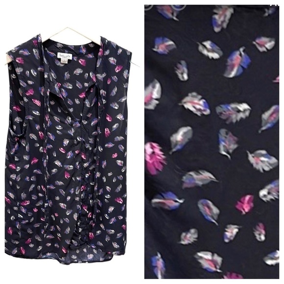 Splendid Feather Print Split Neck Sleeveless Top SZ XS Black - Picture 1 of 8